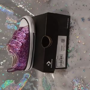 Converse (Infant) Size 5 Bold pink/White/Black (pink, blue, and red glitter)